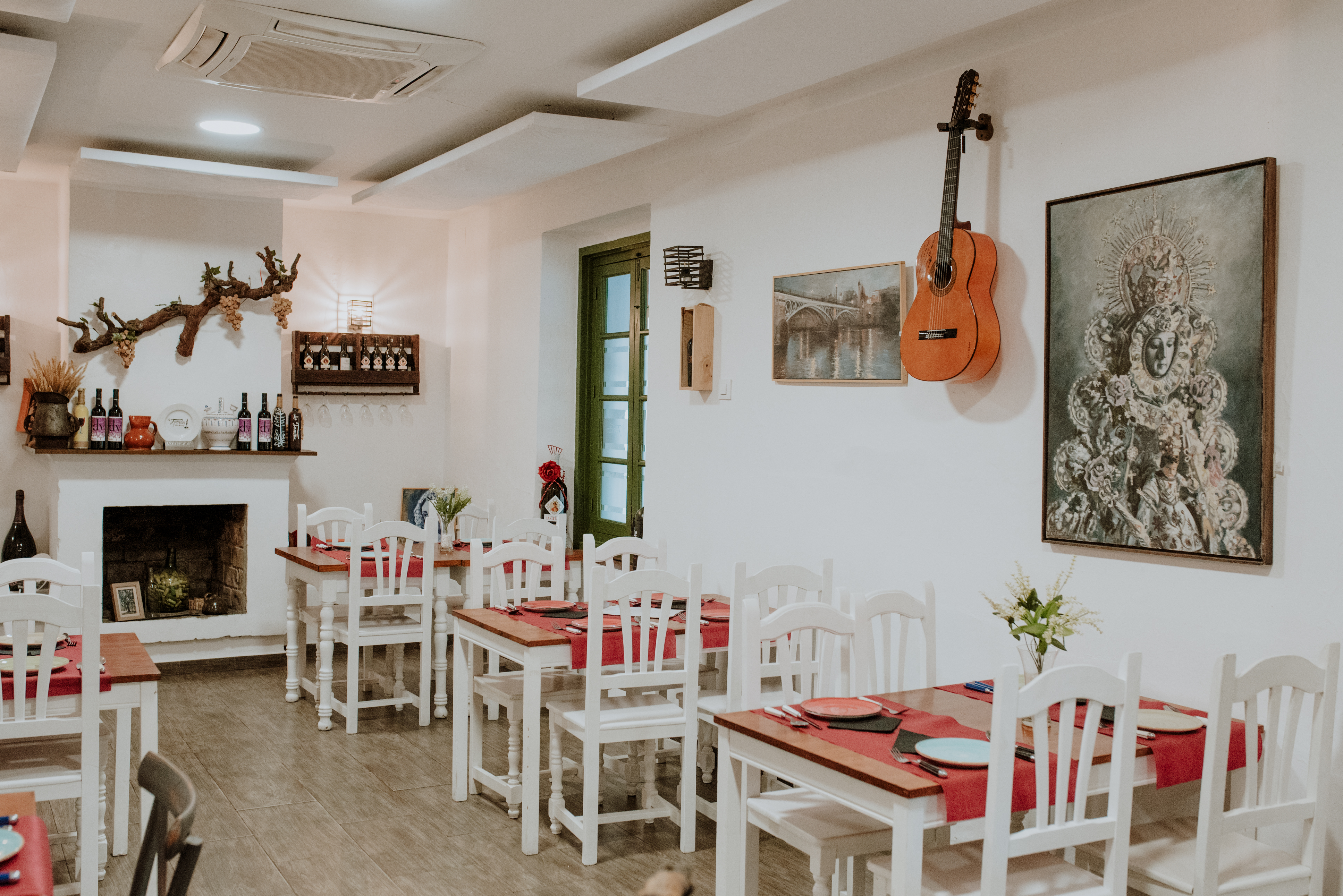 instalaciones abacería la familia en sevilla