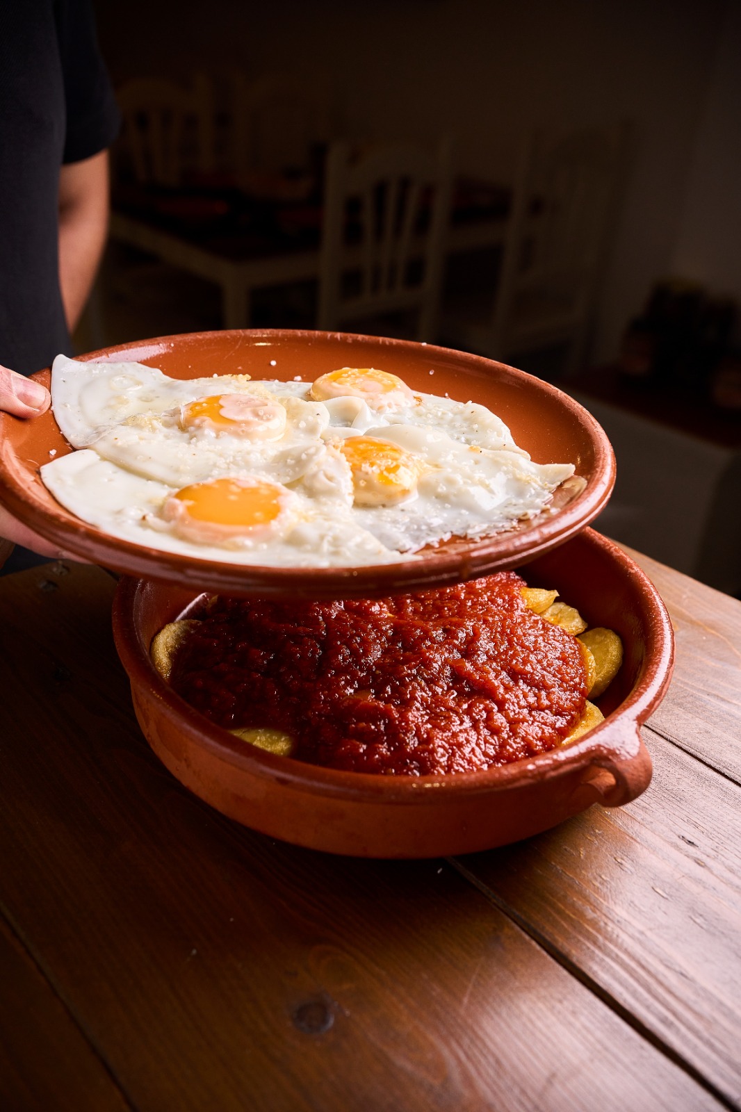 personal abaceria la familia restaurante en sevilla Image